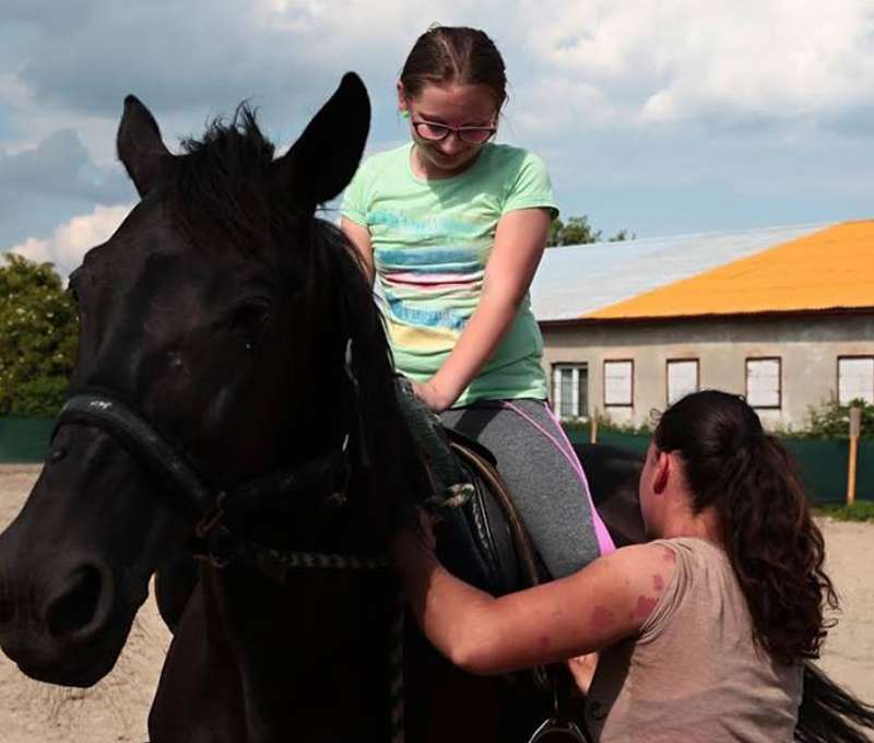 Lekcie jazdenia na koni s inštruktorom pre deti aj dospelých
