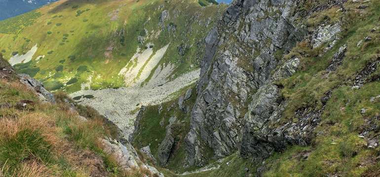Jasná ponúka veľký počet trás pre pešiu turistiku a treking