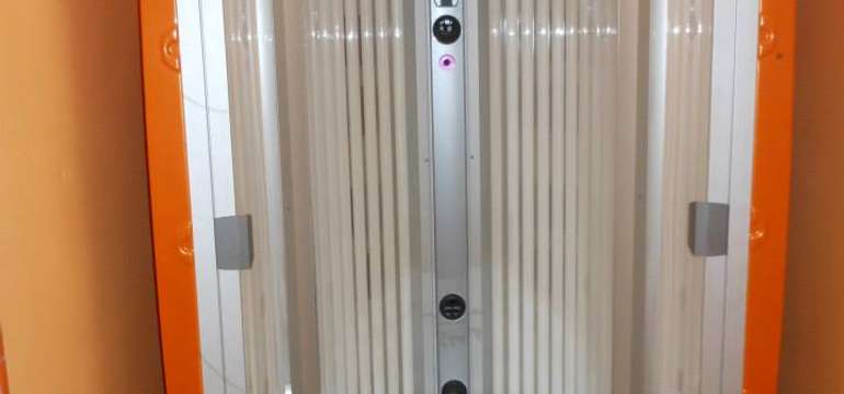 Horizontálne solárium Luxura X7