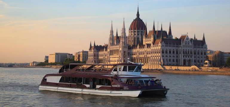 Plavba loďou v Budapešti so Silverline Cruises