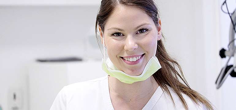 Špecialisti Family Dental Care 