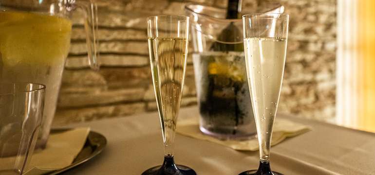 Privátny vstup do wellness s proseccom a občerstvením pre 2 osoby vo W hoteli