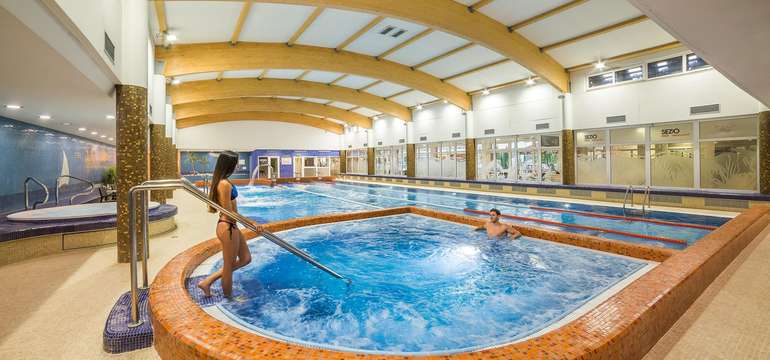 Wellness Hotel Step**** je priamo prepojený s vodným svetom