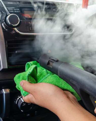 Čisté auto bez vírusov a baktérii - dezinfekcia interiéru ozónom