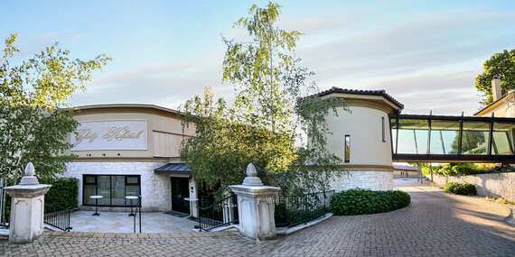 Wellness pobyt v luxusnom hoteli Zlatý Kľúčik**** s polpenziou - na výber aj ajurvédsky pobyt či pobyt s 5-chodovým degustačným menu/Nitra